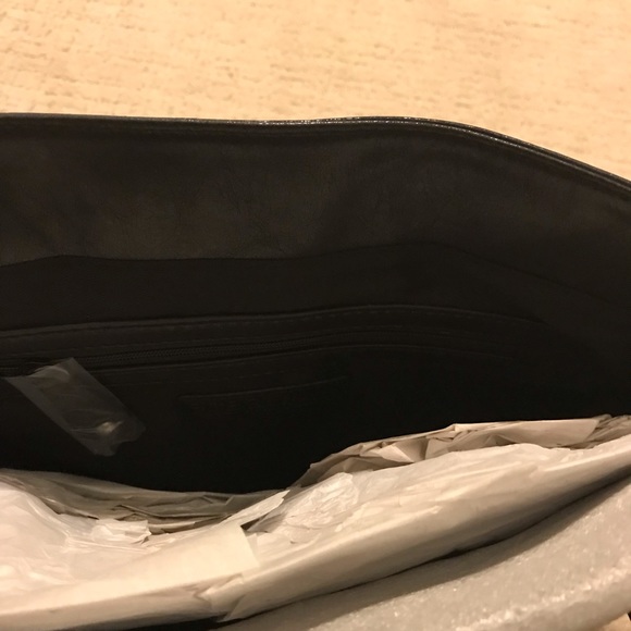 NWT BCBGeneration black square shoulder bag - Picture 3 of 6